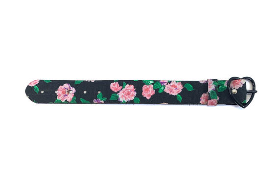 medium-black-heart-kimono-bracelet