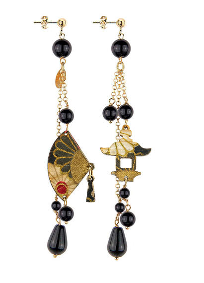 black-long-fan-earring-with-pendants