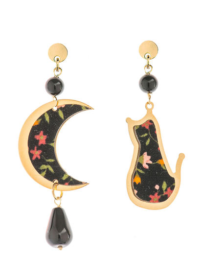mini-black-cat-and-moon-earrings