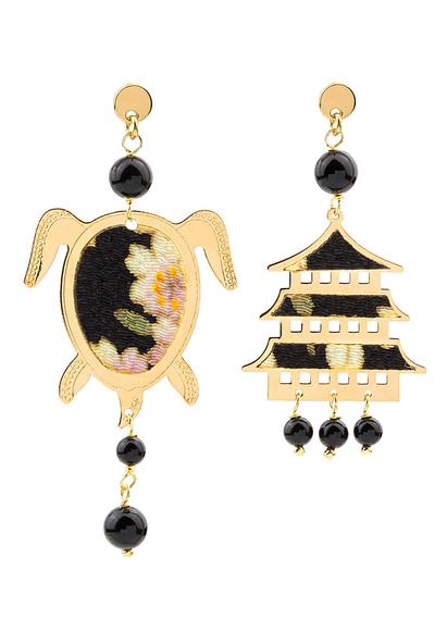 mini-black-silver-turtle-earrings